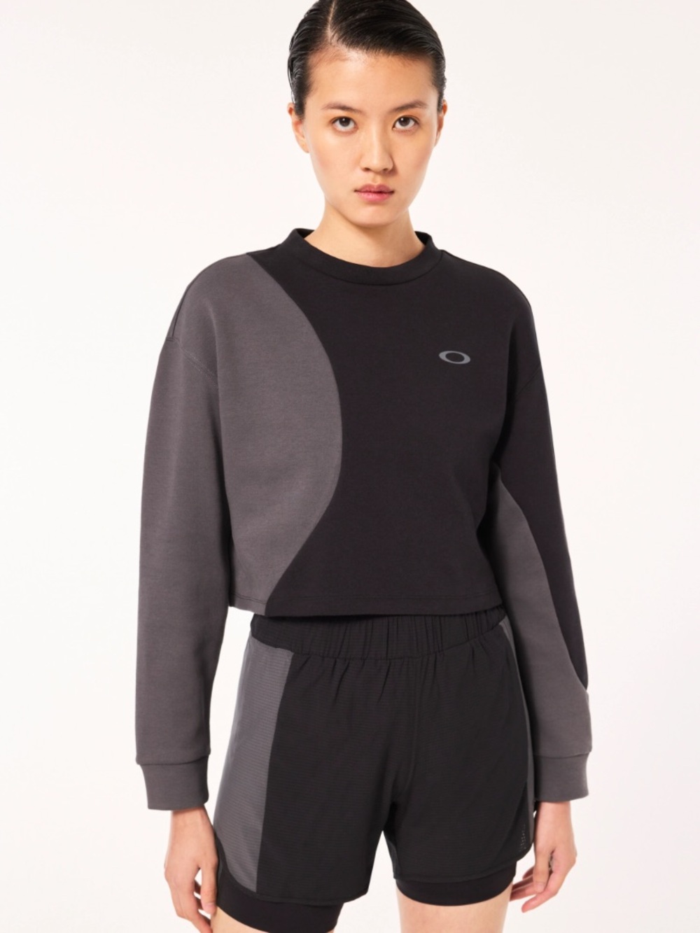 Oakley pursuit cruise  Black & Charcoal Cropped Crewneck Sweatshirt